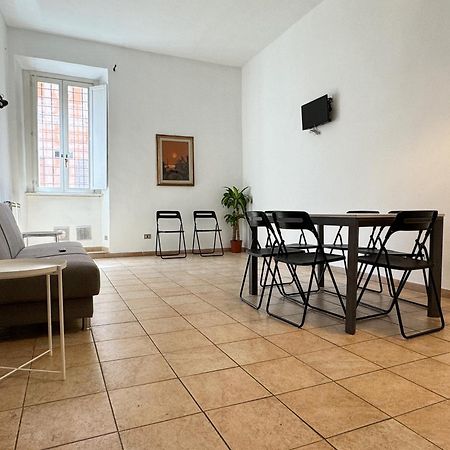 Santa Rufina Boutique Apartment Rom Exteriör bild